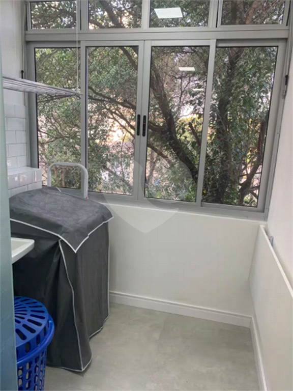 Apartamento a venda em Moema