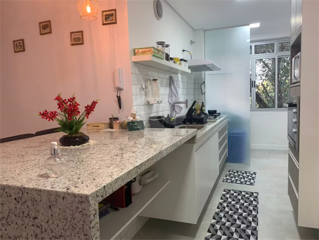 Apartamento a venda em Moema