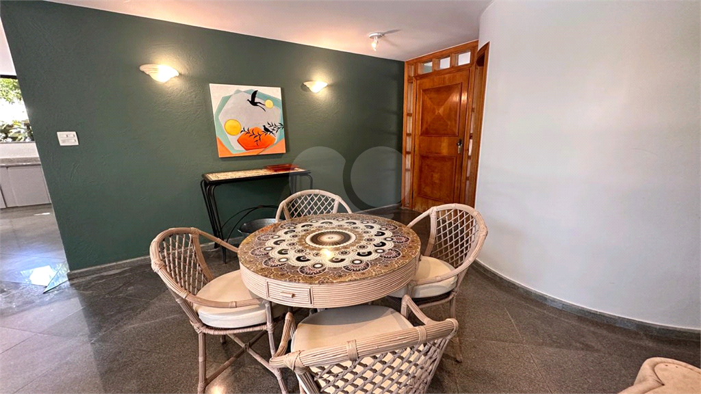 Casa Alto Padrão em Riviera de São Lourenço de 323 m² 3 suítes, piscina e 6 vagas de garagem
