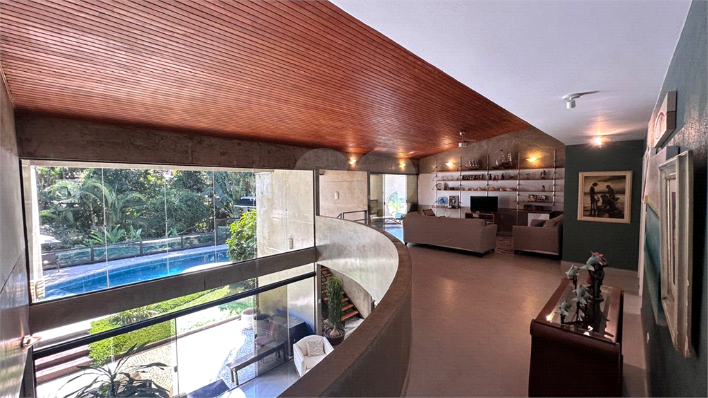 Casa Alto Padrão em Riviera de São Lourenço de 323 m² 3 suítes, piscina e 6 vagas de garagem