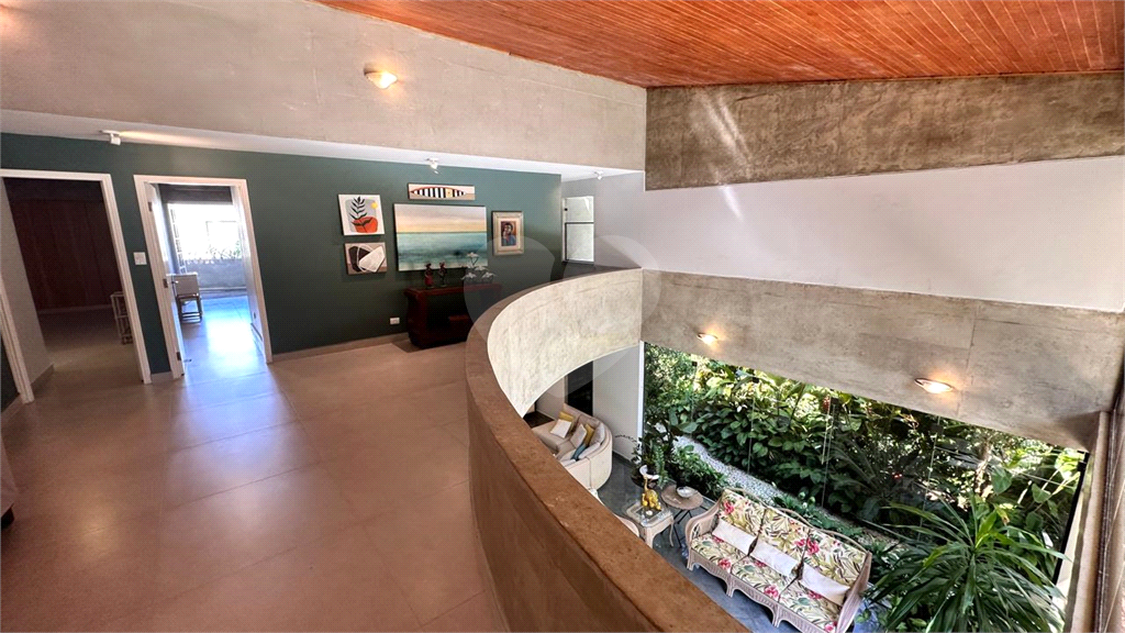Casa Alto Padrão em Riviera de São Lourenço de 323 m² 3 suítes, piscina e 6 vagas de garagem