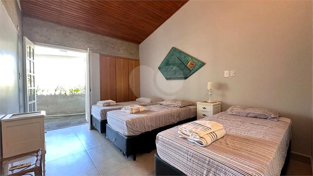 Casa Alto Padrão em Riviera de São Lourenço de 323 m² 3 suítes, piscina e 6 vagas de garagem