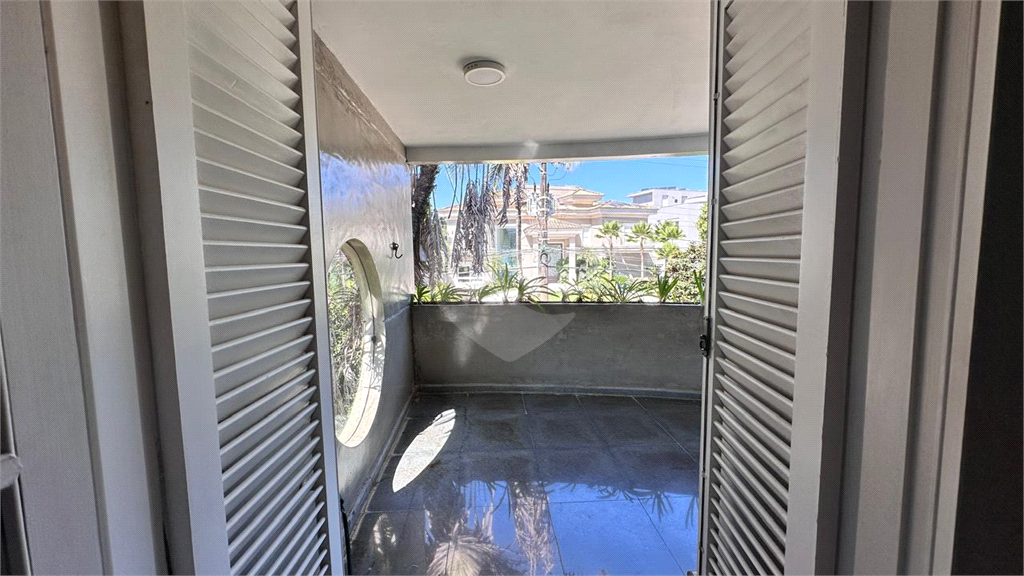 Casa Alto Padrão em Riviera de São Lourenço de 323 m² 3 suítes, piscina e 6 vagas de garagem