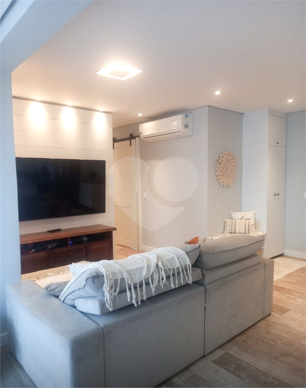 APARTAMENTO em SANTANA