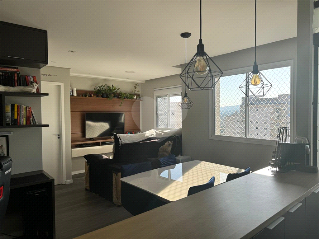 Apartamento à venda no Parque Vitória – Mobiliado, seminovo e pronto para morar