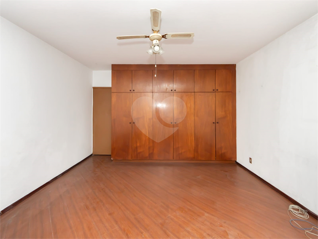 Casa à Venda | 124 m² | 4 Dormitórios | 2 Vagas de Garagem na Casa Verde . 