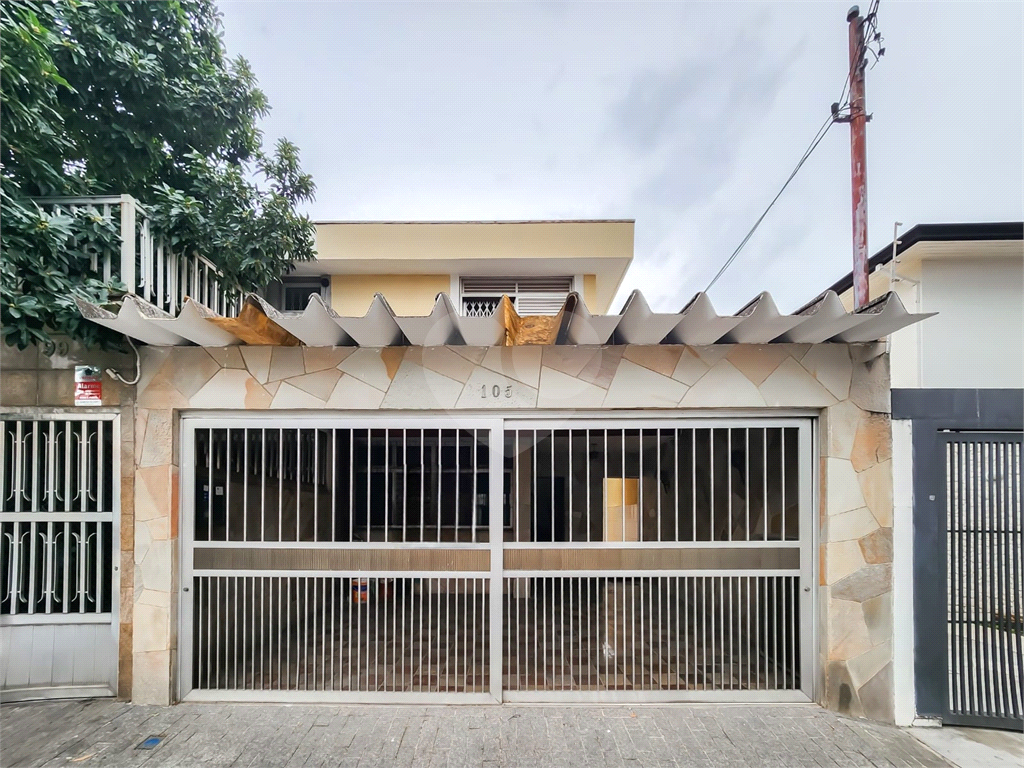 Casa à Venda | 124 m² | 4 Dormitórios | 2 Vagas de Garagem na Casa Verde . 