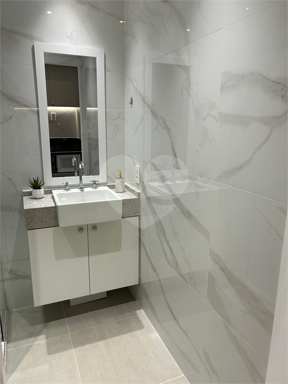 Studio. Nunca Habitado. Decorado e Mobiliado