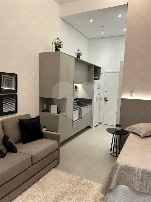 Studio. Nunca Habitado. Decorado e Mobiliado