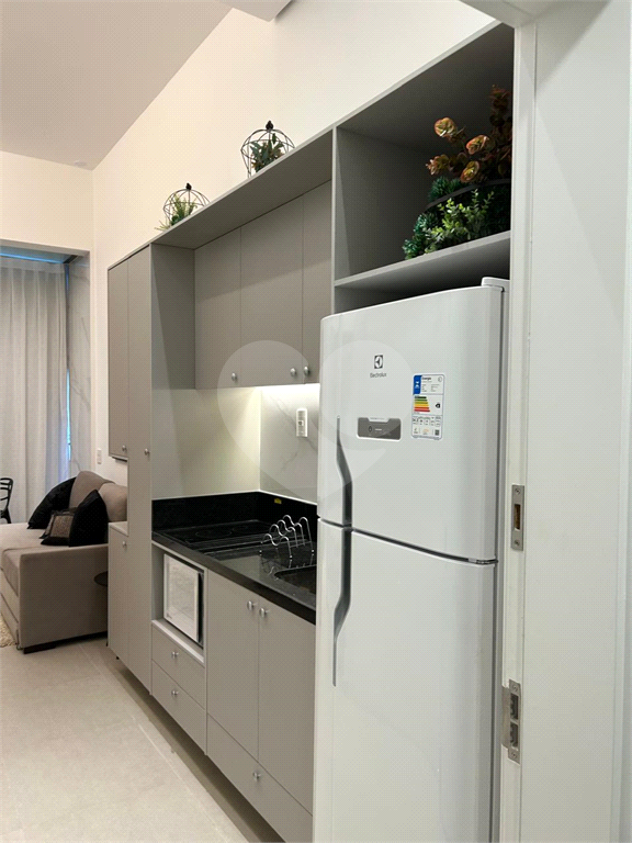 Studio. Nunca Habitado. Decorado e Mobiliado