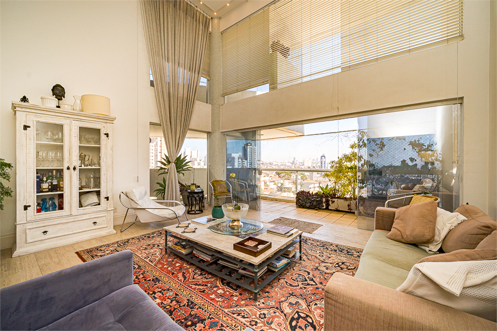 APARTAMENTO em PERDIZES