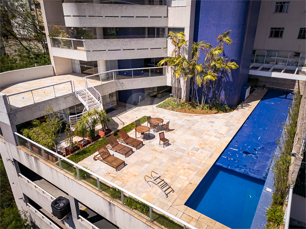 APARTAMENTO em PERDIZES