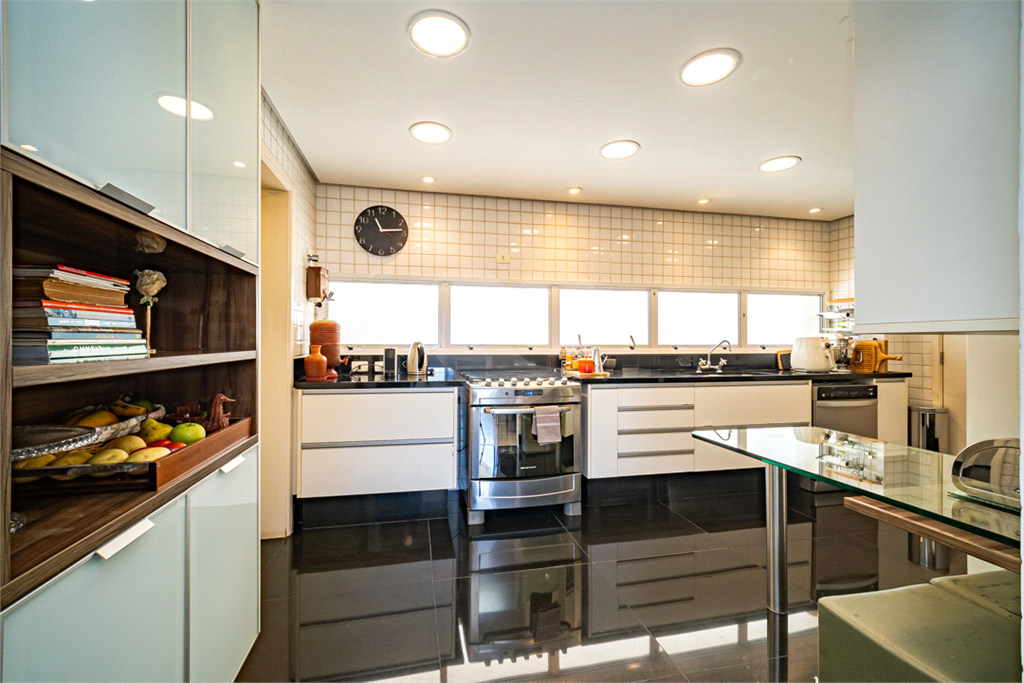 APARTAMENTO em PERDIZES