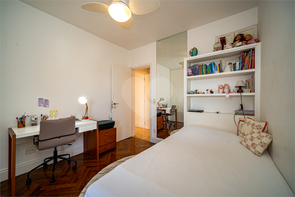 APARTAMENTO em PERDIZES