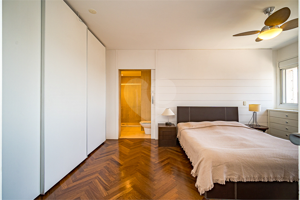APARTAMENTO em PERDIZES