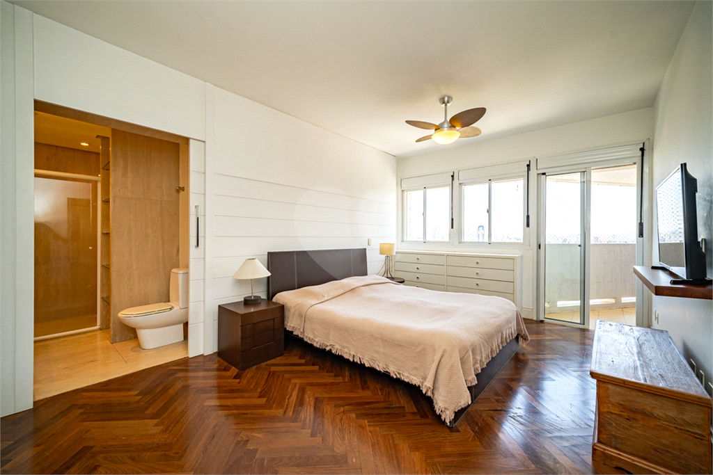 APARTAMENTO em PERDIZES