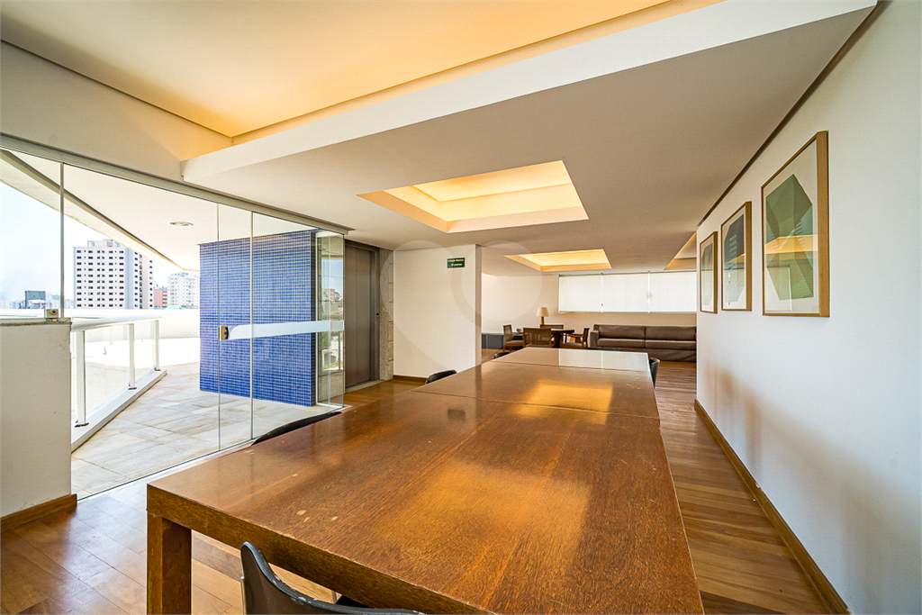 APARTAMENTO em PERDIZES