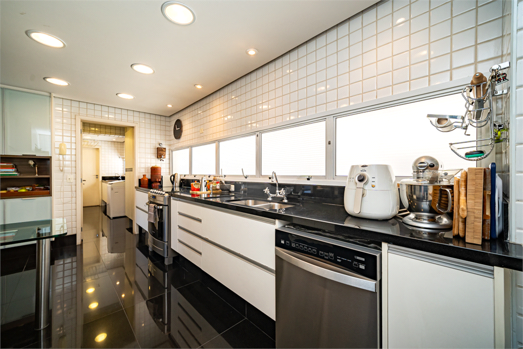 APARTAMENTO em PERDIZES