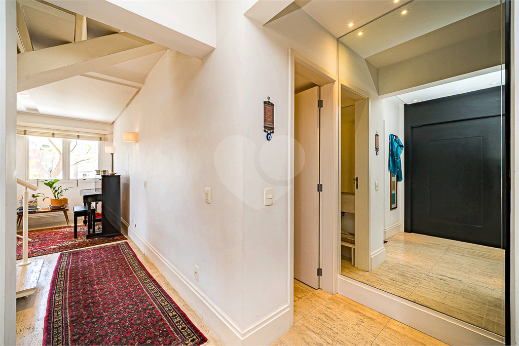 APARTAMENTO em PERDIZES