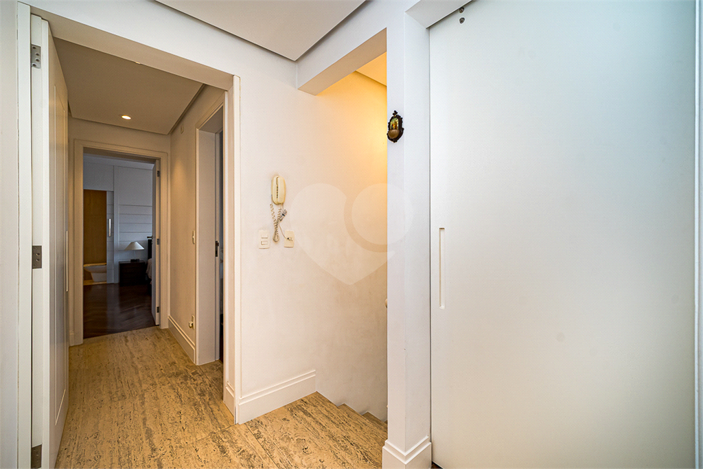 APARTAMENTO em PERDIZES