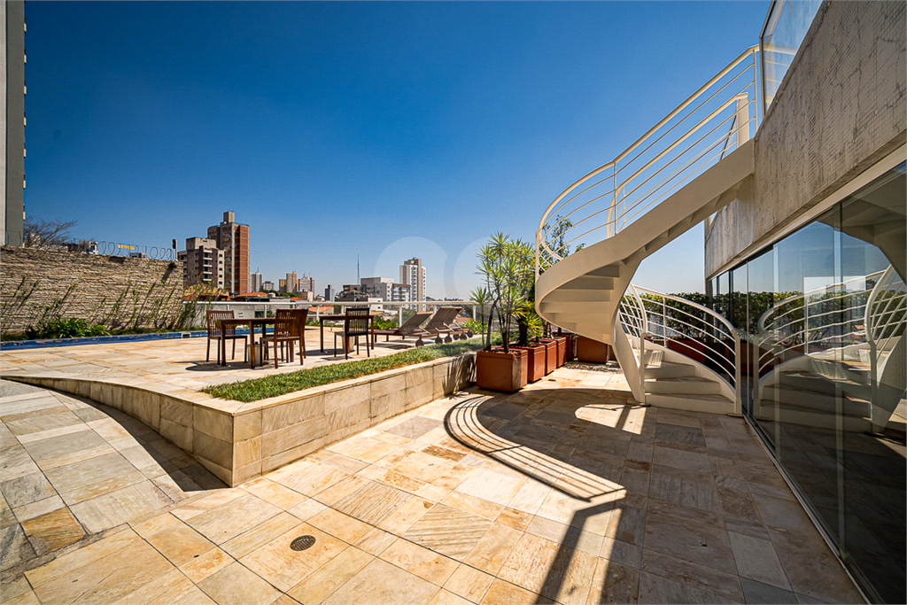 APARTAMENTO em PERDIZES