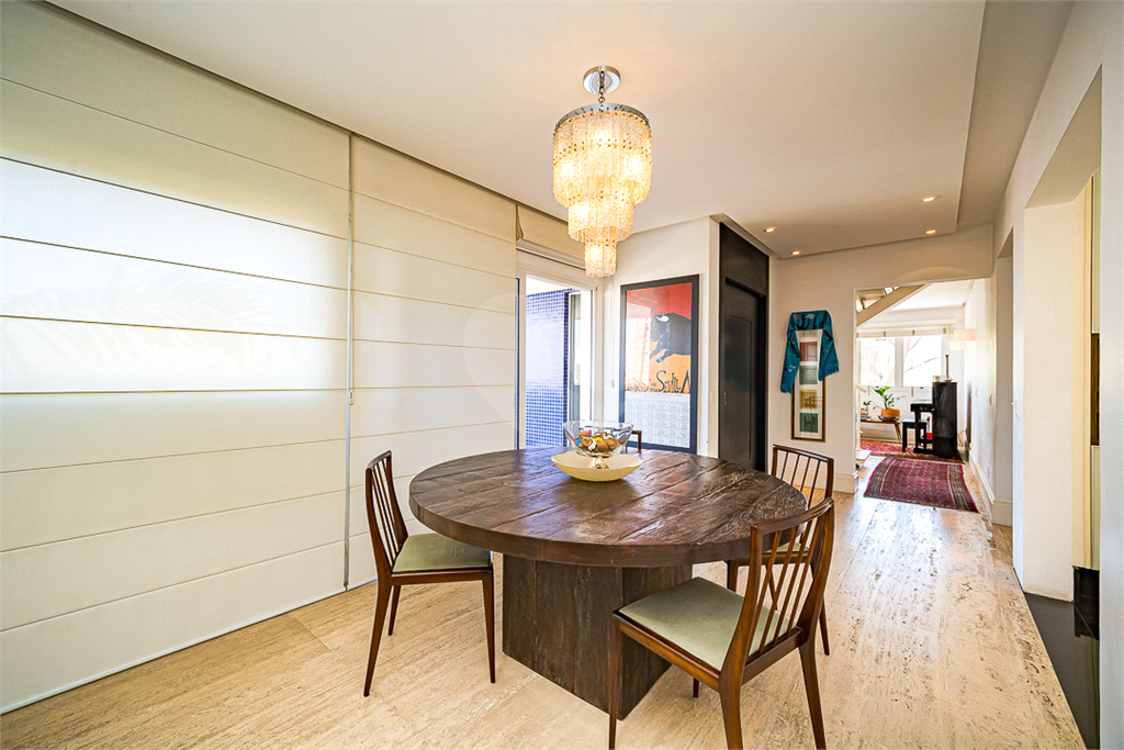 APARTAMENTO em PERDIZES