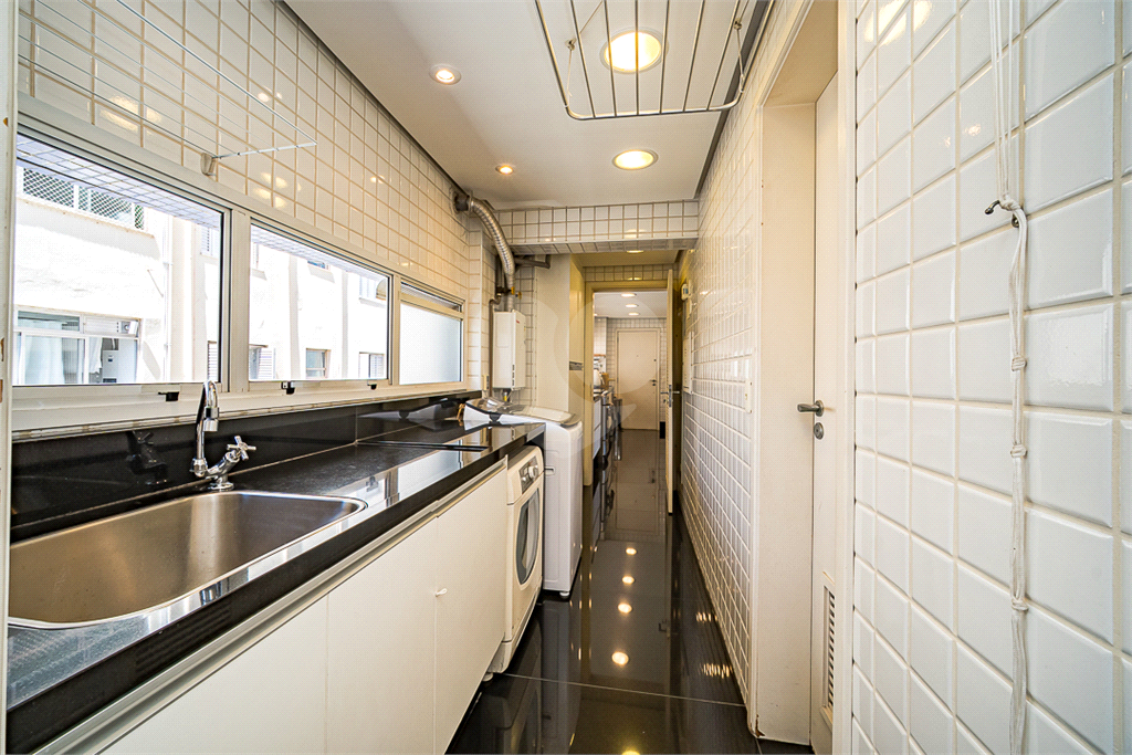APARTAMENTO em PERDIZES
