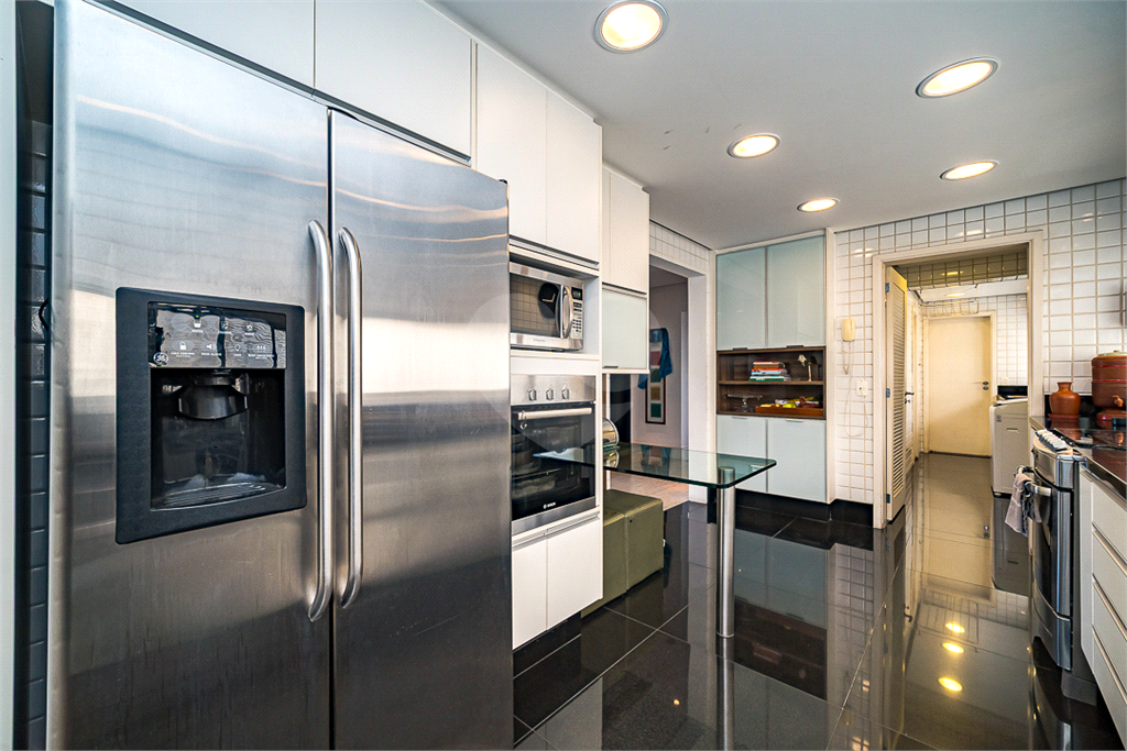 APARTAMENTO em PERDIZES