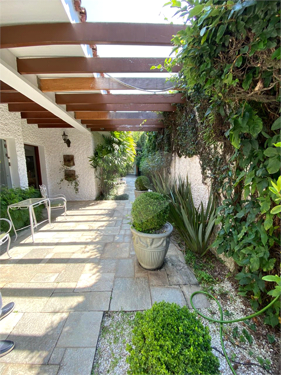 CASA TÉRREA À VENDA ALTO DE PINHEIROS