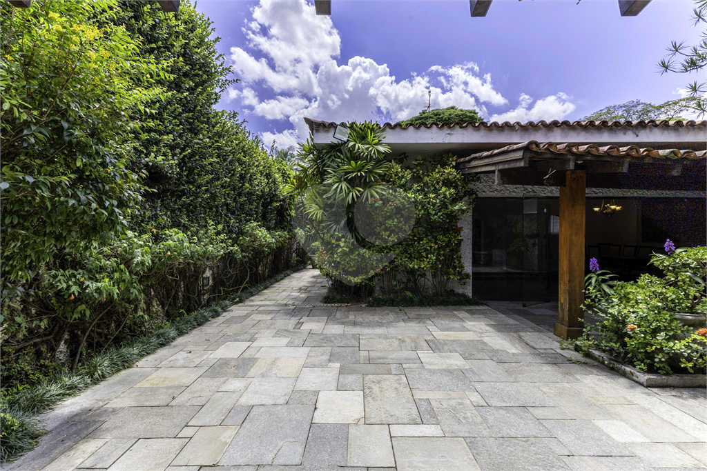 CASA TÉRREA À VENDA ALTO DE PINHEIROS