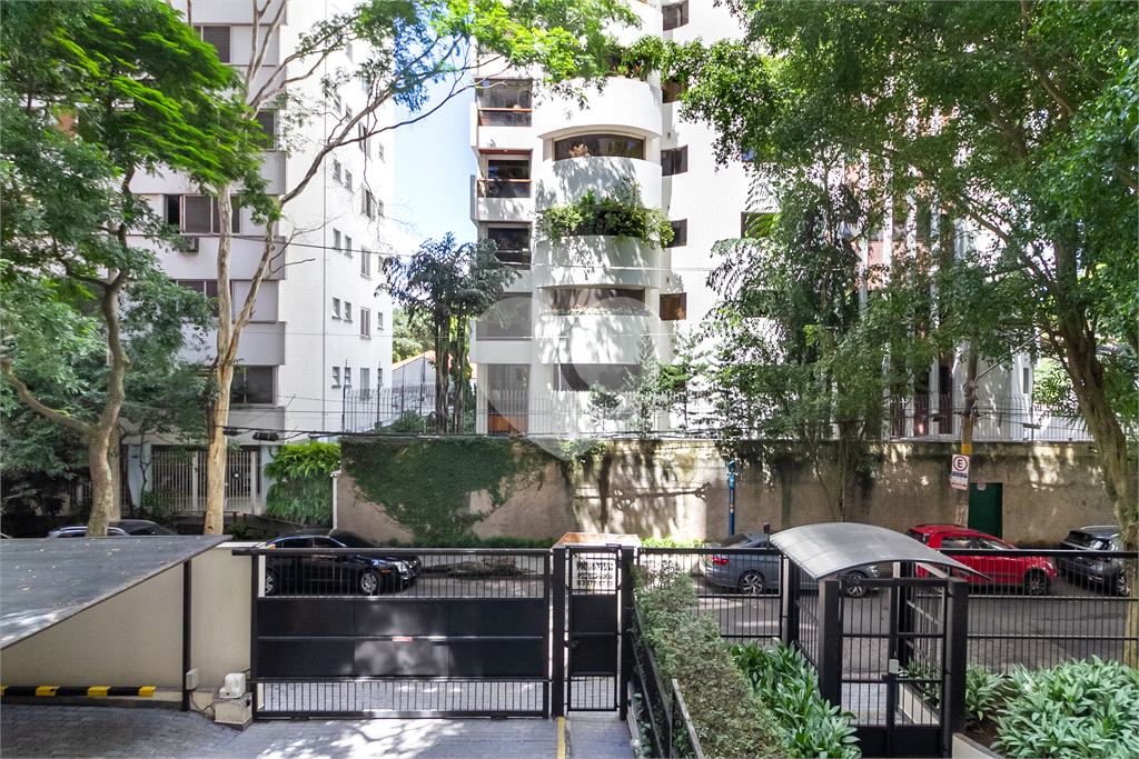 Apartamento sofisticado próximo ao Club Athletico Paulistano – Jardim América