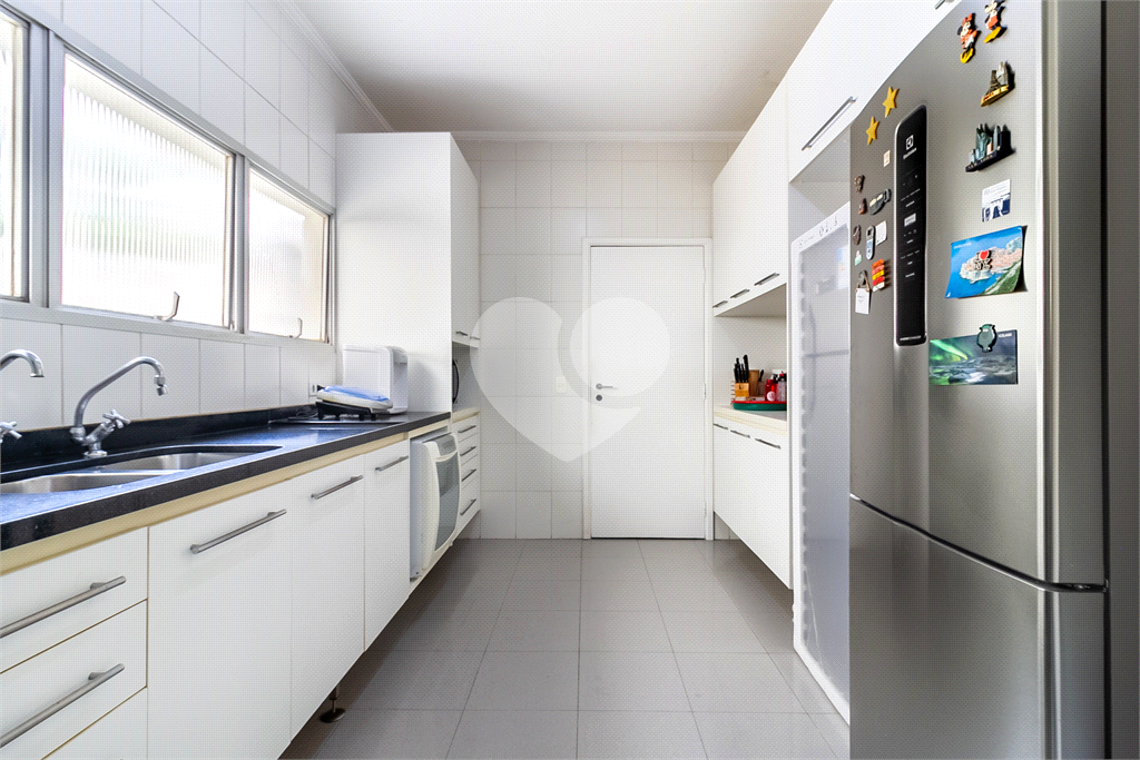 Apartamento sofisticado próximo ao Club Athletico Paulistano – Jardim América