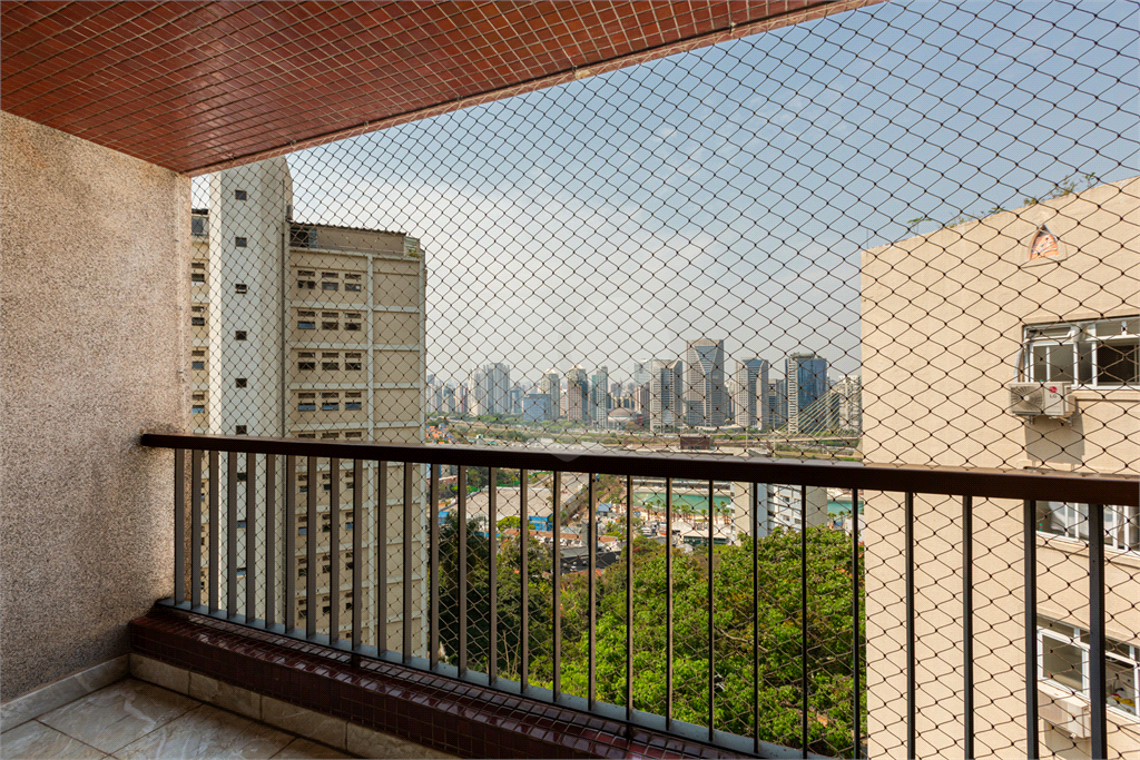 Excelente Apartamento no Real Parque!