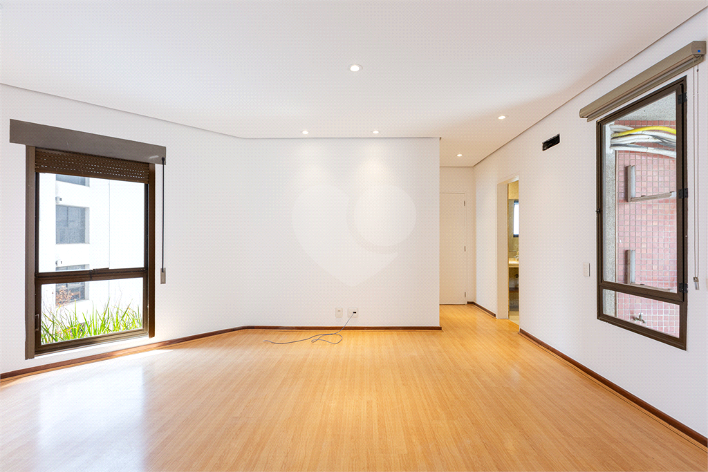 Excelente Apartamento no Real Parque!