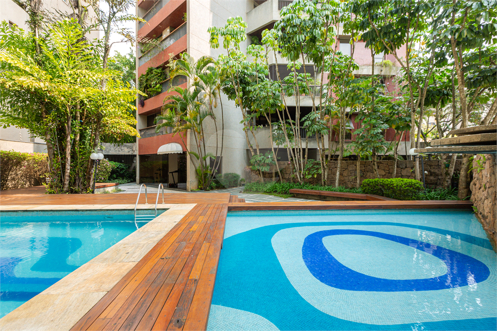 Excelente Apartamento no Real Parque!