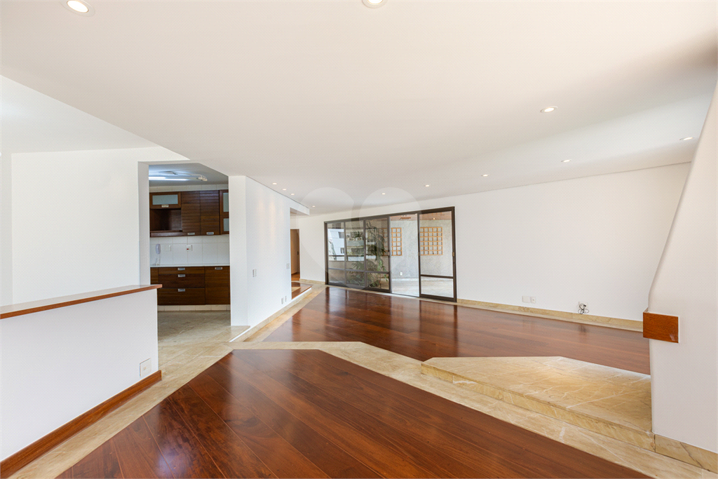 Excelente Apartamento no Real Parque!
