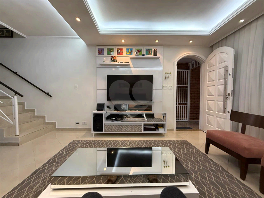 Sobrado à Venda no Jaçanã – 3 Dormitórios, Suíte com Banheira e Espaço Gourmet