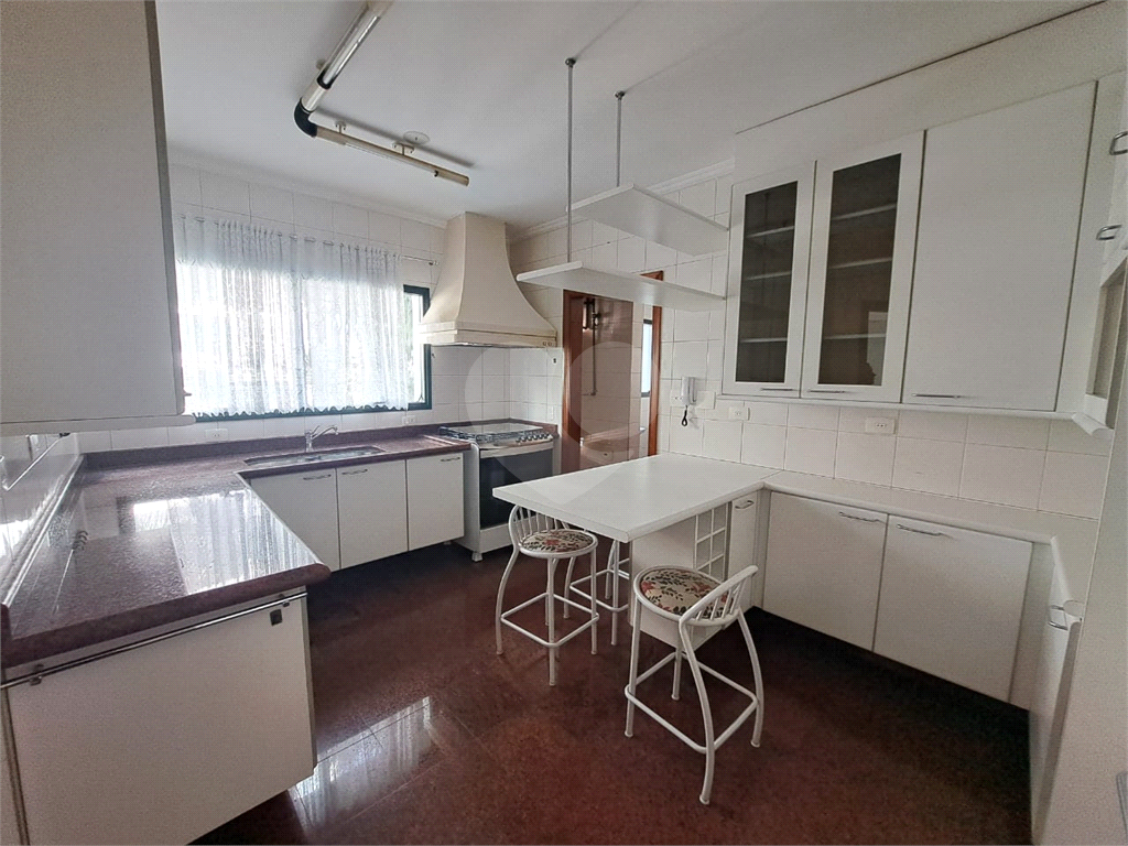 Apartamento para locação | 159 m² | 3 dormitórios | 3 vagas | Alto de Santana 												