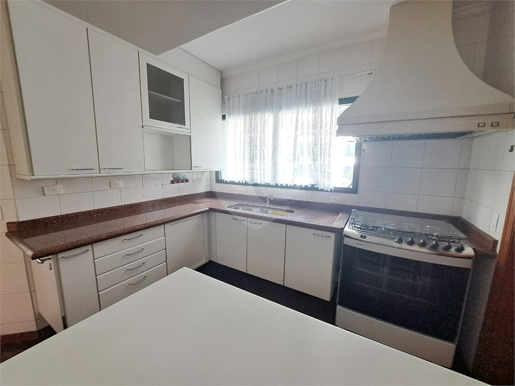 Apartamento para locação | 159 m² | 3 dormitórios | 3 vagas | Alto de Santana 												