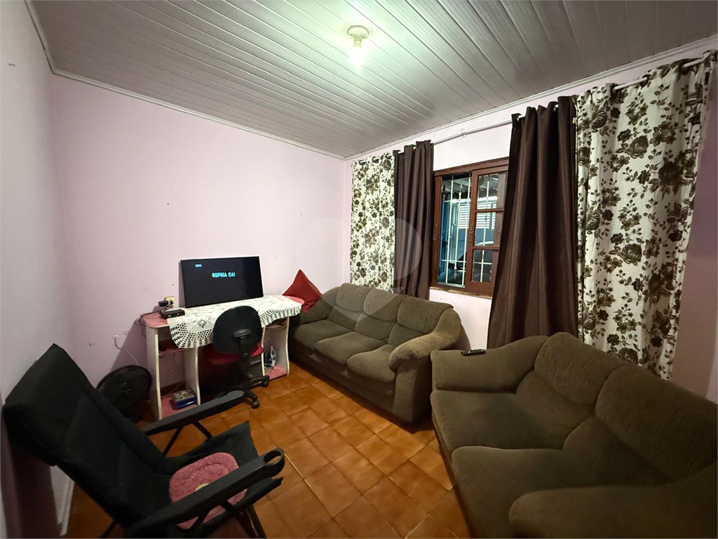 Casa à Venda no Jardim Brasil – 1 Dormitório + Edícula e 2 Vagas de Garagem