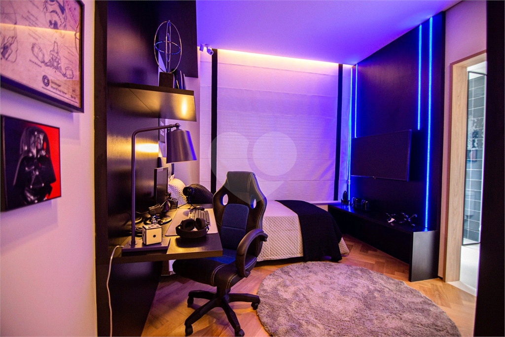 APARTAMENTO em VILA ROMANA