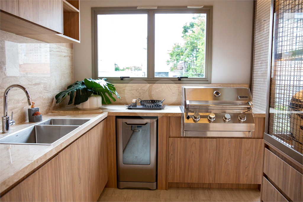 APARTAMENTO em VILA ROMANA