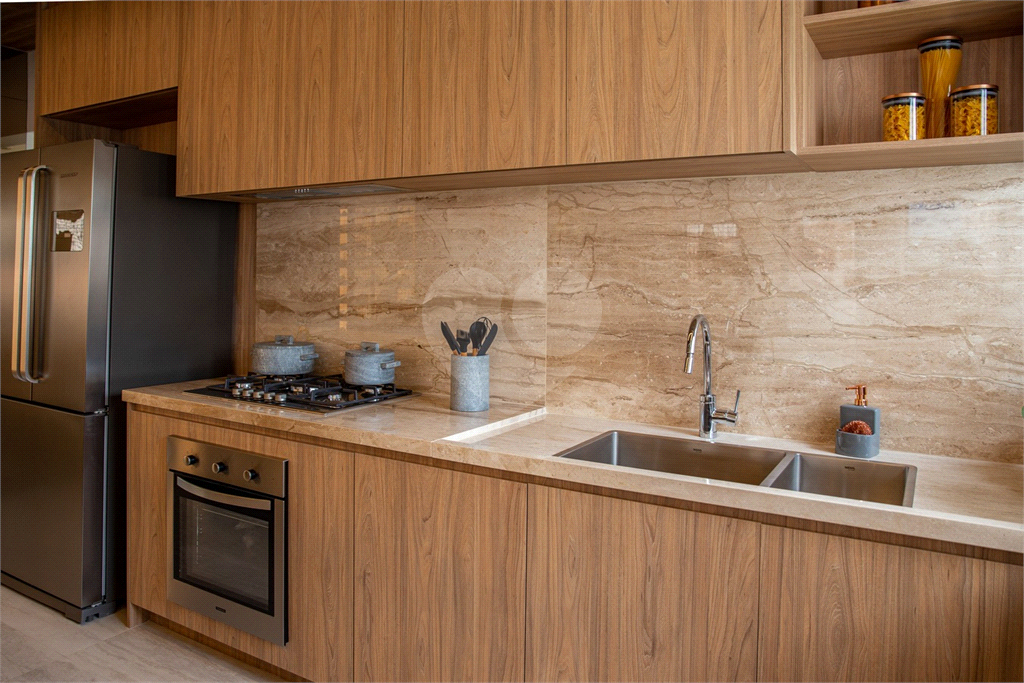 APARTAMENTO em VILA ROMANA