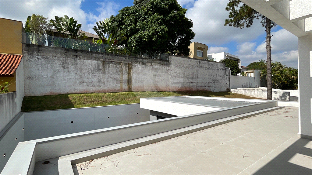 CASA EM CONDOMÍNIO À VENDA EM ALPHAVILLE NO ALPHA 12