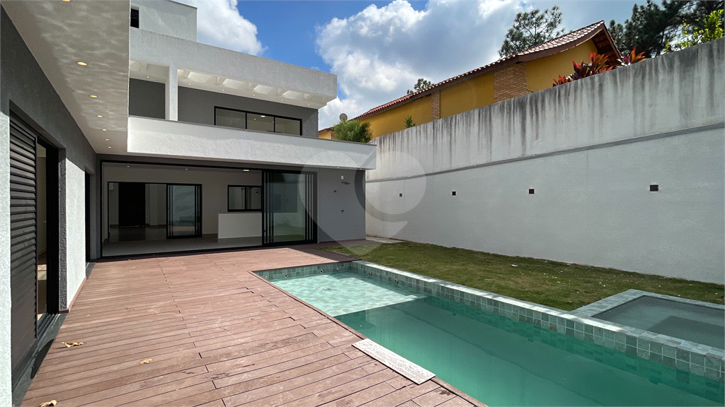 CASA EM CONDOMÍNIO À VENDA EM ALPHAVILLE NO ALPHA 12