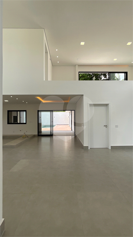 CASA EM CONDOMÍNIO À VENDA EM ALPHAVILLE NO ALPHA 12