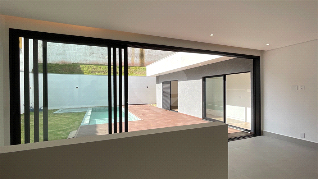 CASA EM CONDOMÍNIO À VENDA EM ALPHAVILLE NO ALPHA 12