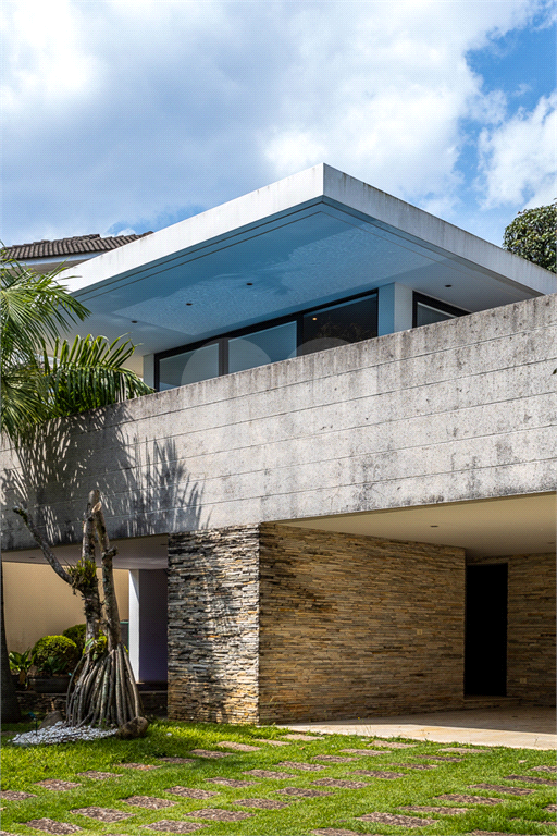 Casa en condomínio para VENDA e LOCAÇÃO no RESIDENCIAL ALPHAVILLE 8.

