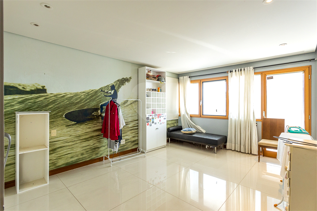Casa en condomínio para VENDA e LOCAÇÃO no RESIDENCIAL ALPHAVILLE 8.
