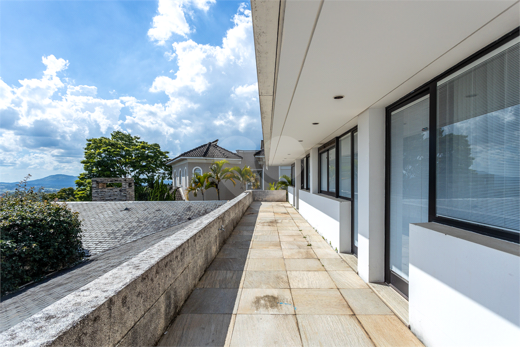 Casa en condomínio para VENDA e LOCAÇÃO no RESIDENCIAL ALPHAVILLE 8.
